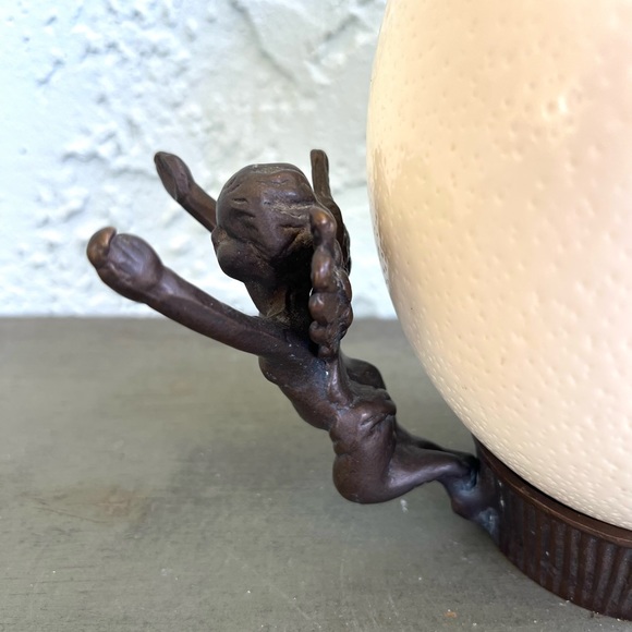 Ostrich Egg On A Cherub/Angel Bronze Stand - Picture 4 of 8